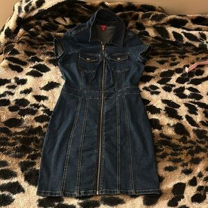 Nice denim dress (GUESS) 🤍size M